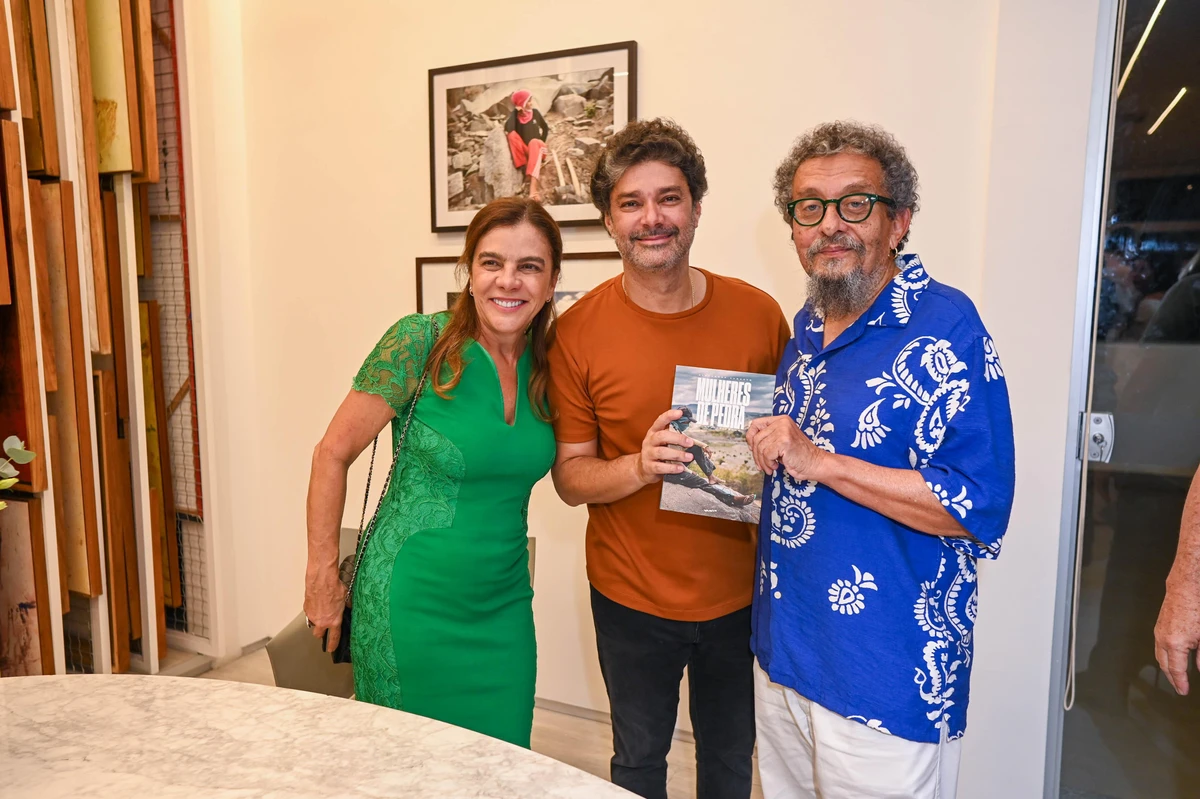 Mônica Moura, Alexandre Augusto e João Santana por Elias Dantas/ Alô Alô Bahia