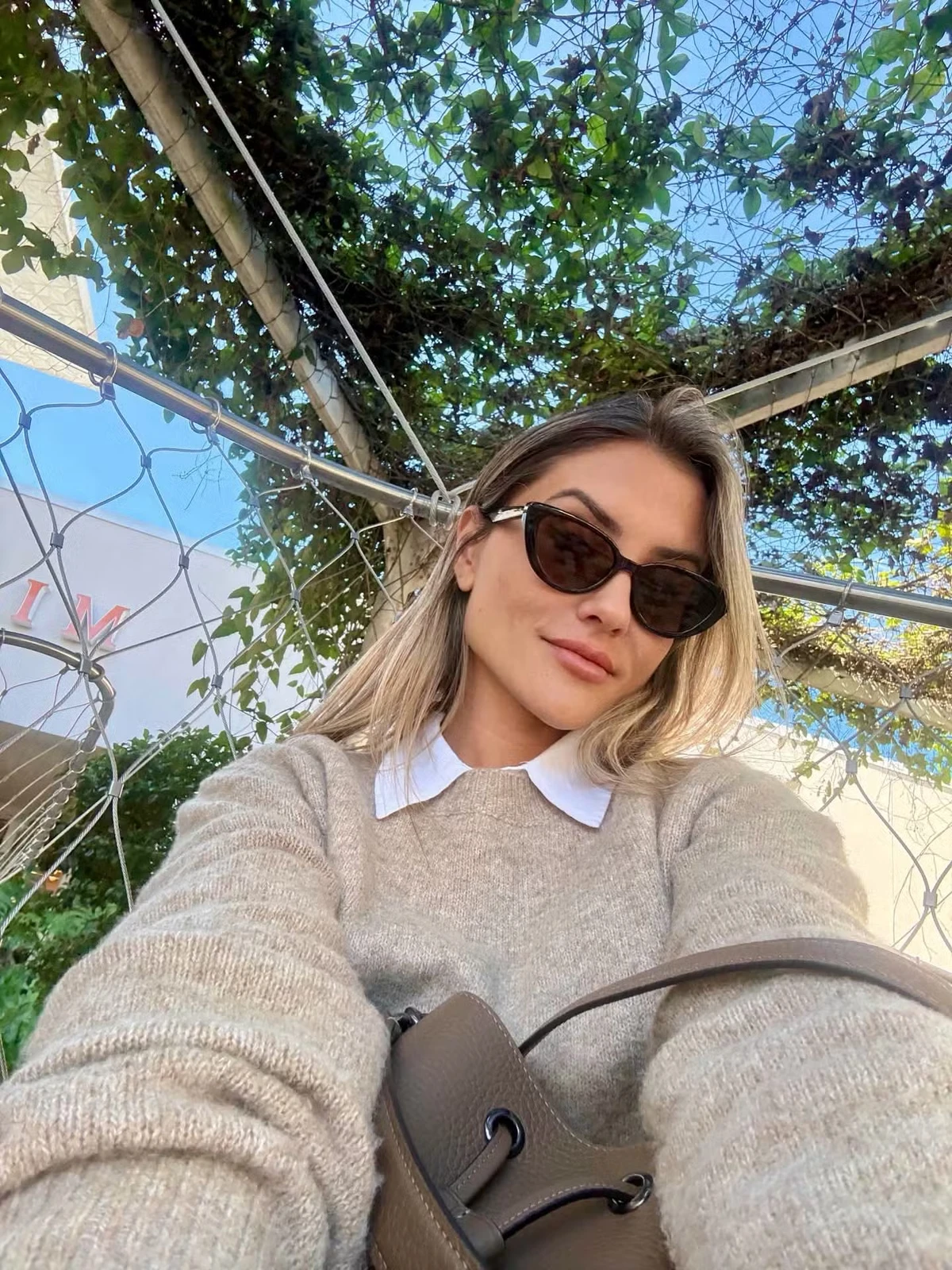 Carol Magalhães por Reprodução