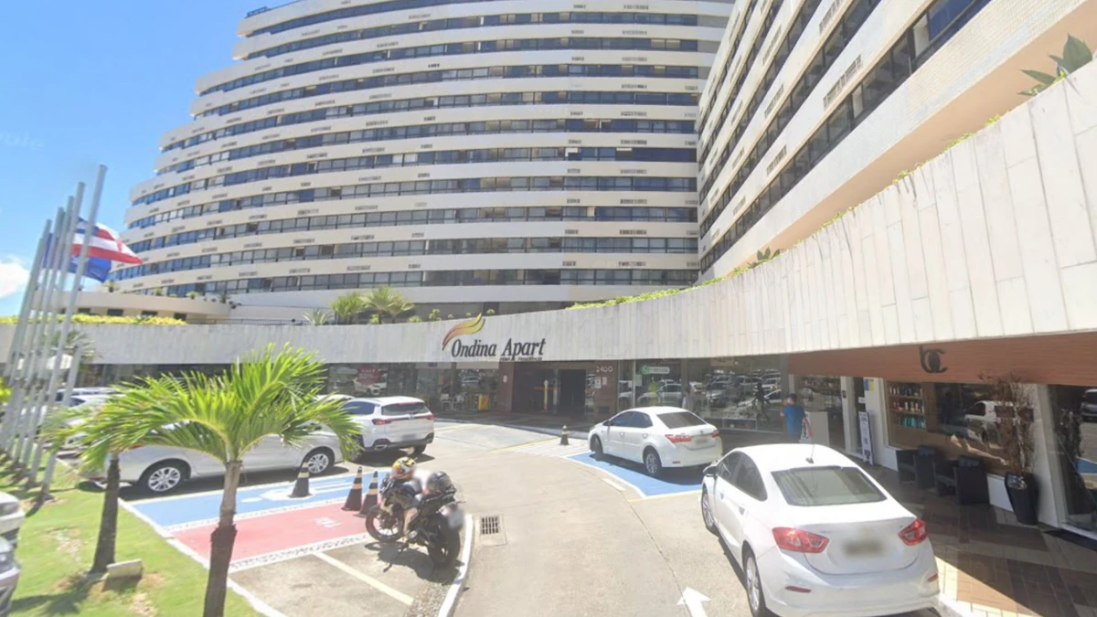 Farmácia fica localizada no Ondina Apart, em Salvador