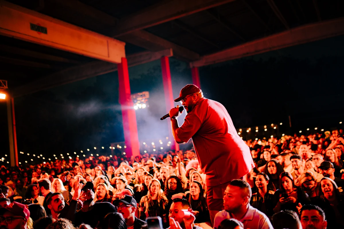 Álbum gravado no evento de estreia, em 2023, rendeu ao cantor uma indicação ao Grammy Latino 2024 por Divulgação