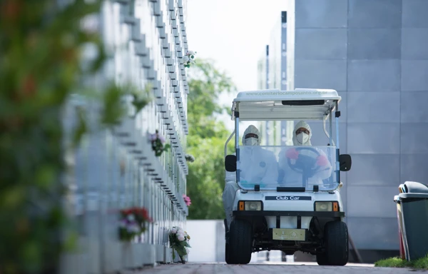 Um boletim epidemiológico registrou 189 óbitos confirmados em um único dia em abril de 2021 por Paula Fróes/Arquivo CORREIO