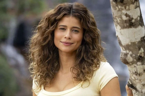 Agrado vê sua vida virar de cabeça para baixo em ‘Coração Acelerado'