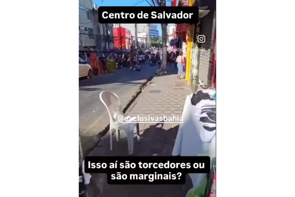 Briga na região da Piedade assustou ambulantes e clientes por Reprodução