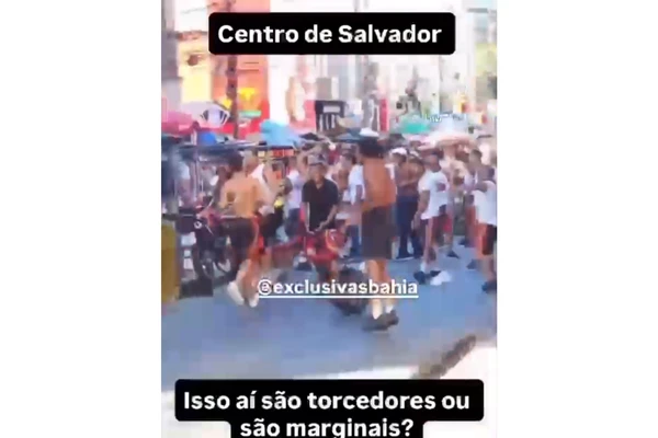 Briga na região da Piedade assustou ambulantes e clientes por Reprodução