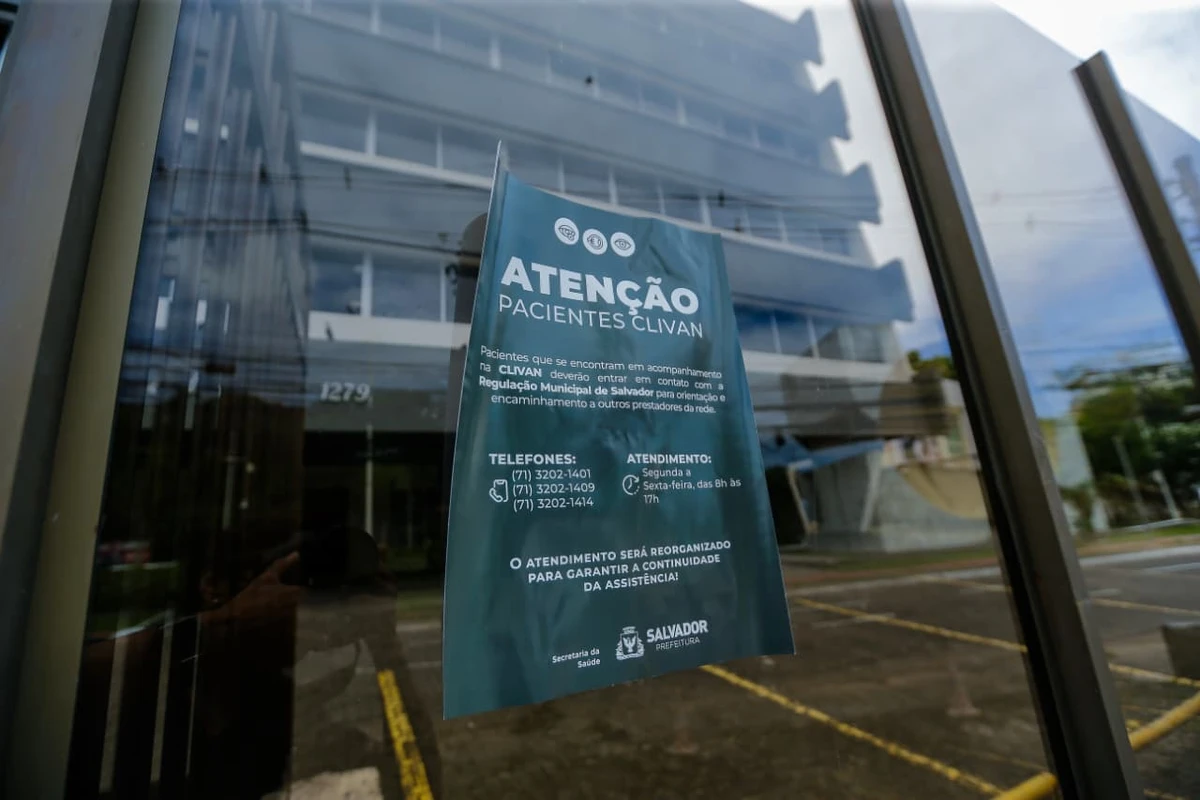 Clivan permanece interditada e com o contrato suspenso enquanto os desdobramentos seguem sendo acompanhados pelas autoridades sanitárias