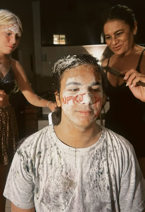 Fotos de Inácio com amigos e família por Reprodução | Instagram