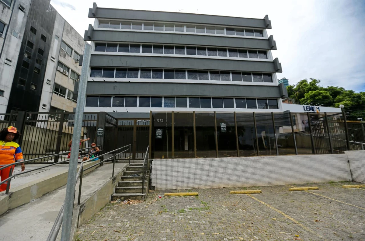 A rotina de dezenas de famílias baianas mudou drasticamente após o mutirão de cirurgias de catarata realizado pela clínica Clivan, localizada na Avenida Garibaldi, no fim de fevereiro por Arisson Marinho