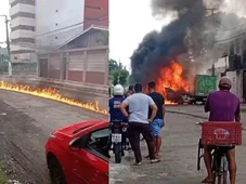 Imagem - Carro arrasta moto após briga de trânsito, bate em caminhão e provoca explosão