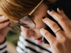 Imagem - Golpe da 'ligação muda' agora pode clonar sua voz com IA; entenda o alerta