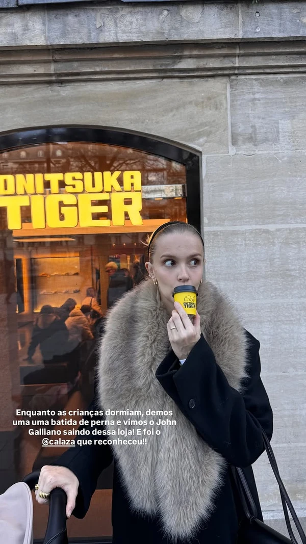 Isa Scherer e família em Paris por Reprodução/Instagram