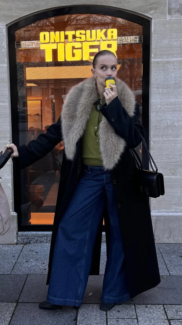 Isa Scherer e família em Paris por Reprodução/Instagram