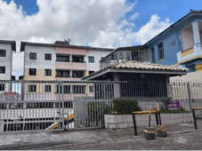 Imagem - Adolescente fica ferido após carro despencar 17 metros de garagem de prédio em Salvador