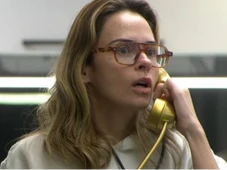 Imagem - Ana Paula Renault teme eliminação após atender o Big Fone no BBB 26: 'Prêmio porque vou sair?'