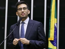 Imagem - Deputado defende escala 6x1 e diz que mudança para mais dias de folga pode 'piorar' situação do trabalhador