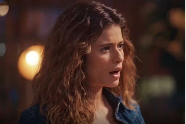 Agrado fica em choque com descoberta sobre o passado em 'Coração Acelerado'