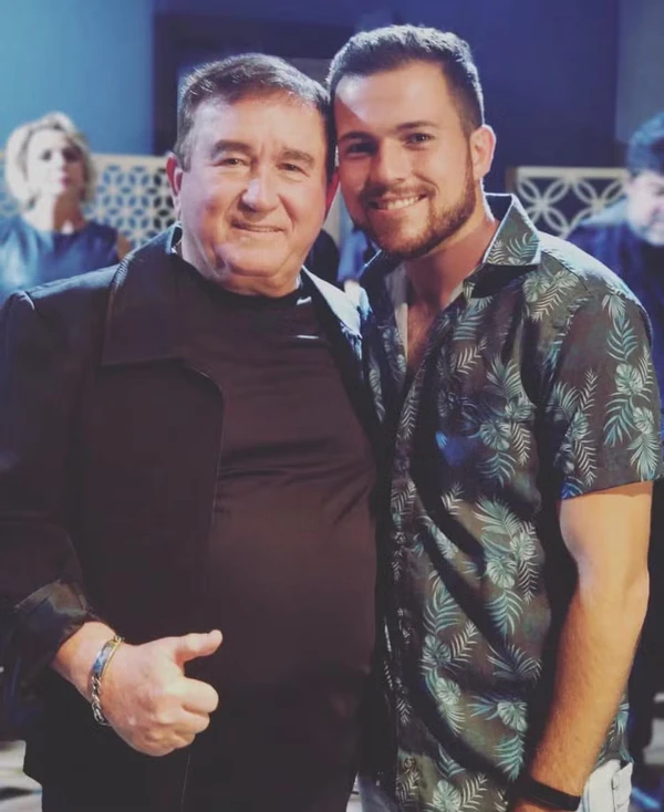 Amado Bastista com o filho caçula, Rick Batista por Reprodução/Instagram
