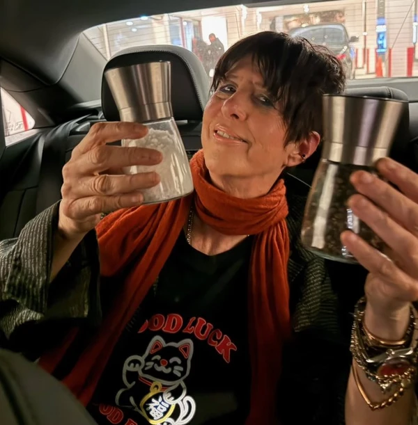 Diane Warren tem 69 anos por Reprodução/ Instagram