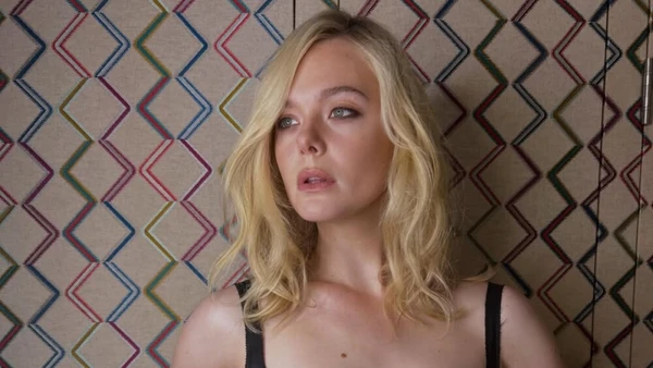 Elle Fanning por Reprodução/Redes Sociais 