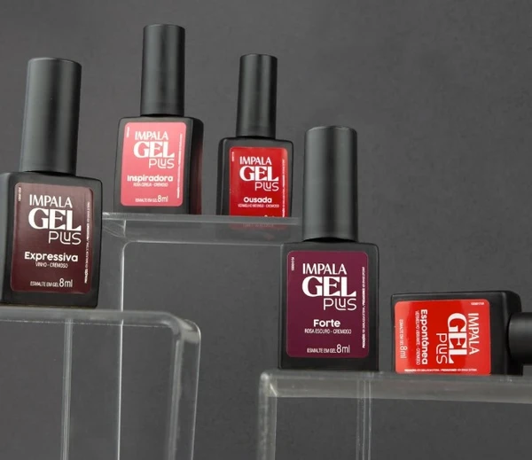 Esmaltes em gel da Impala por Reprodução