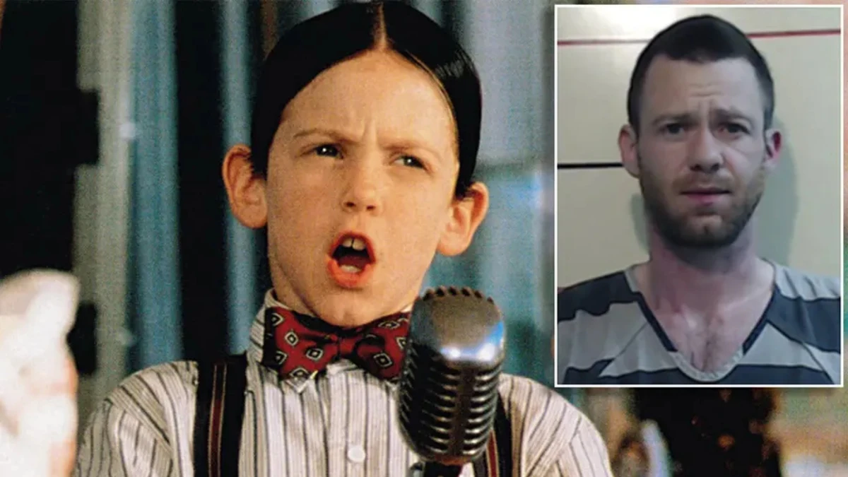 Bug Hall, o Alfafa do filme Os Batutinhas por Reprodução