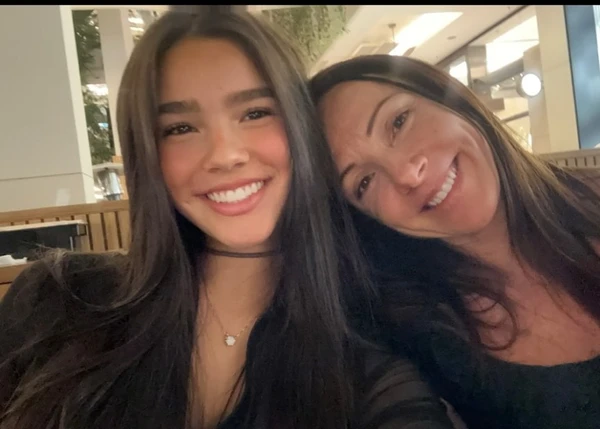 Duda Guerra e a mãe, Viviane Guerra por Reprodução/Instagram