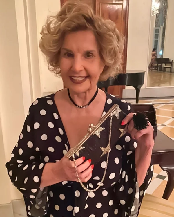 Íris Bruzzi por Reprodução | Instagram