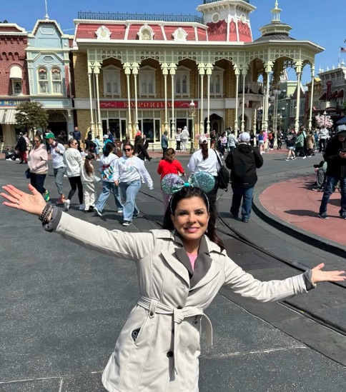 Mara Maravilha com família em viagem por Reprodução | Instagram