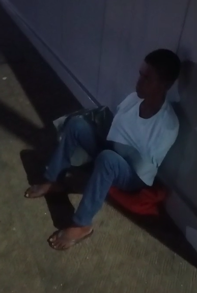 Paciente é esquecido durante a madrugada por prefeitura na Bahia por Reprodução