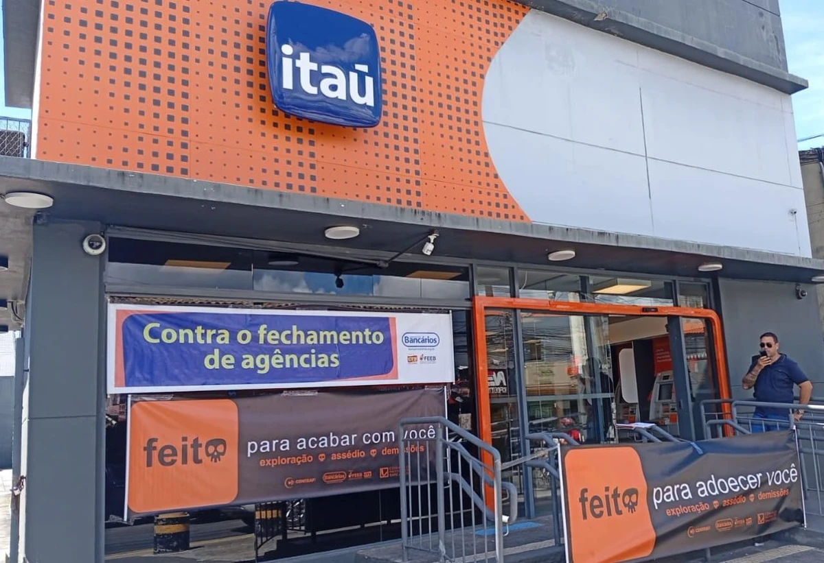 Protesto realizado na agência em Lauro de Freitas