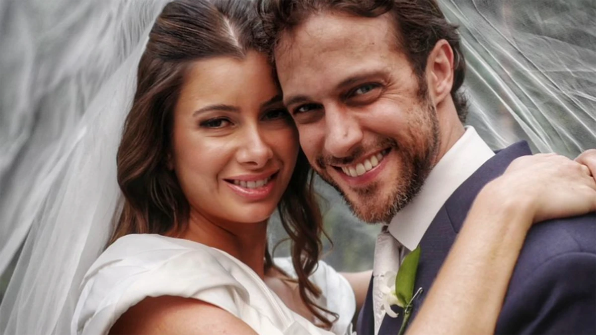 Tati Cukierkorn e Ronny Kriwat por Reprodução/Redes Sociais 