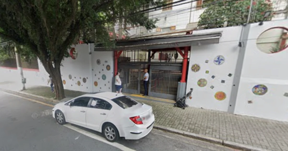 Imagem - Alunos são suspensos após criar enquete sobre 'meninas mais estupráveis' em colégio de elite