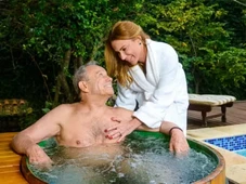 Imagem - Como é a mansão de Stenio Garcia, construída em terreno doado e que tem pomar com homenagens a artistas brasileiros