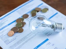 Imagem - Conta de luz em 2026 muda regras e divide custos entre consumidores; veja quem paga mais