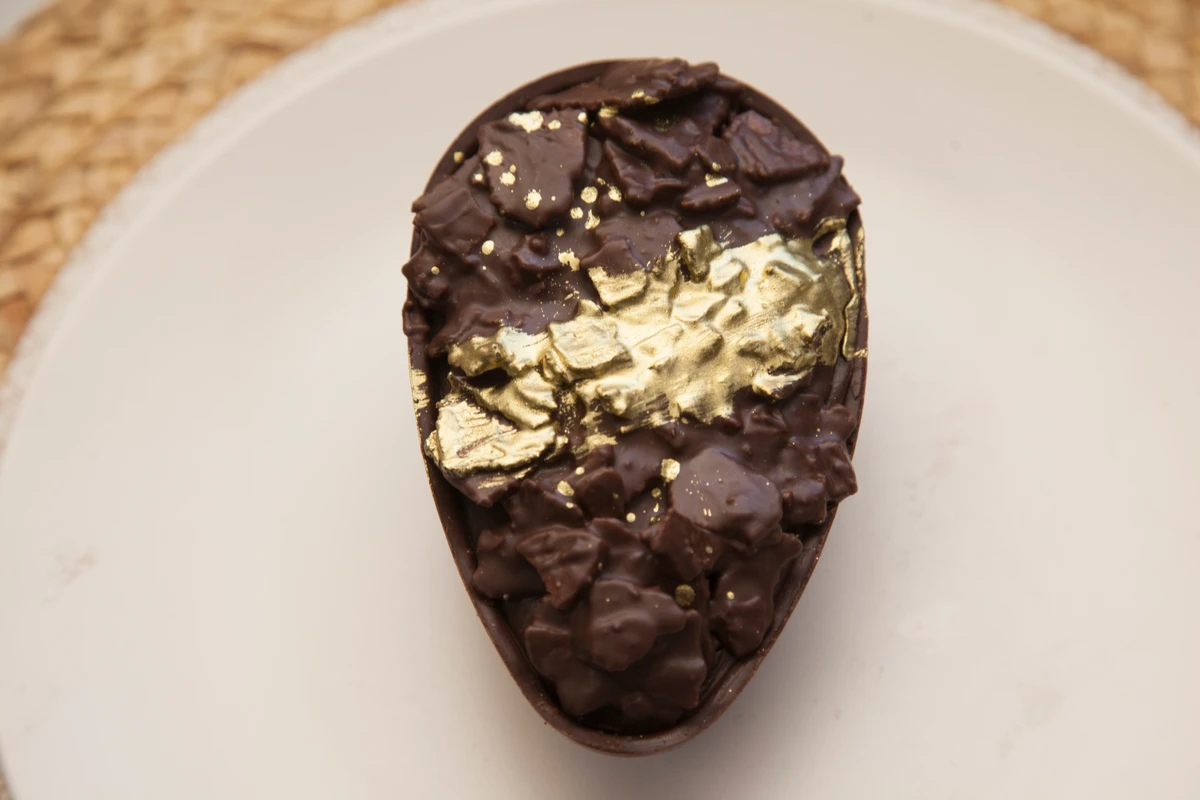 Aládia Confeitaria - Correio Experimenta Ovos de Páscoa 2026 por Sora Maia/CORREIO