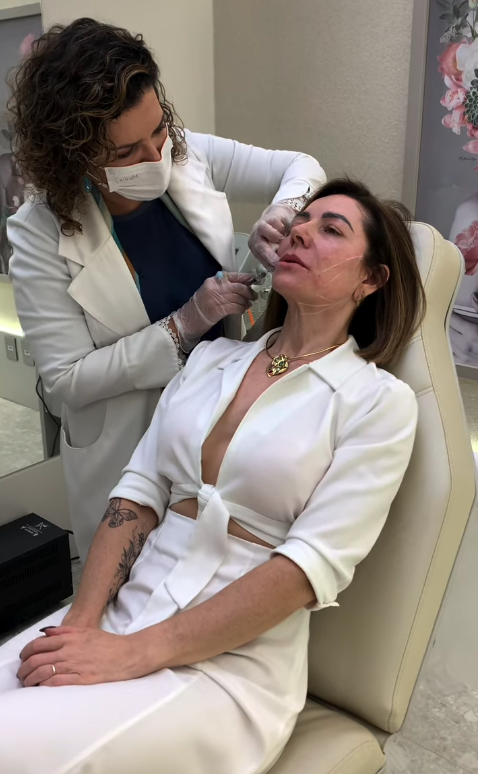 Karina Lucco por Reprodução | Instagram