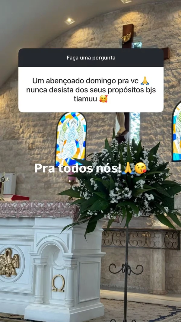 Mãe de Lucas Lucco mostra cabelo após diagnóstico de alopecia por Reprodução/Redes Sociais 