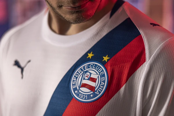 Nova camisa do Bahia custa até R$ 600 por Divulgação