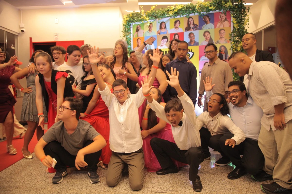 Sob a luz das telonas, jovens com Síndrome de Down estreiam como cineastas em mostra inédita em Salvador por Sora Maia