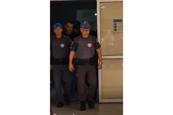 Tenente-coronel foi preso em condomínio por TV Vanguarda