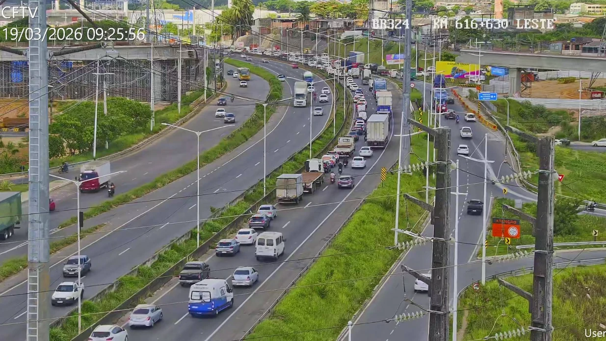 Imagem - Manifestação dos caminhoneiros causa congestionamento na BR-324 nesta quinta-feira (19)