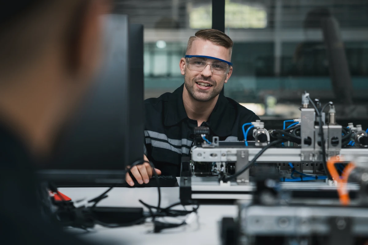 Atlas Schindler abre inscrições para programa de qualificação em manutenção de elevadores em Salvador