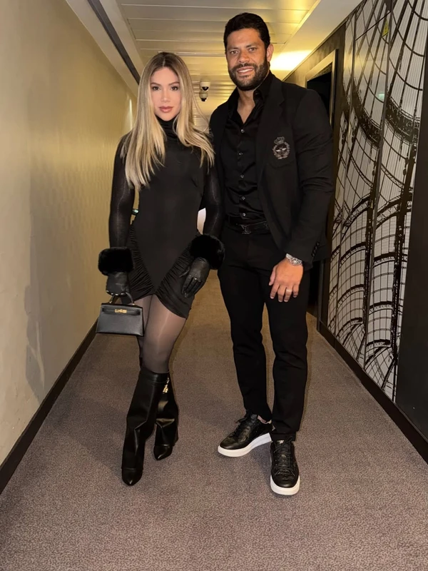 Hulk e Camila Ângelo por Reprodução/Instagram