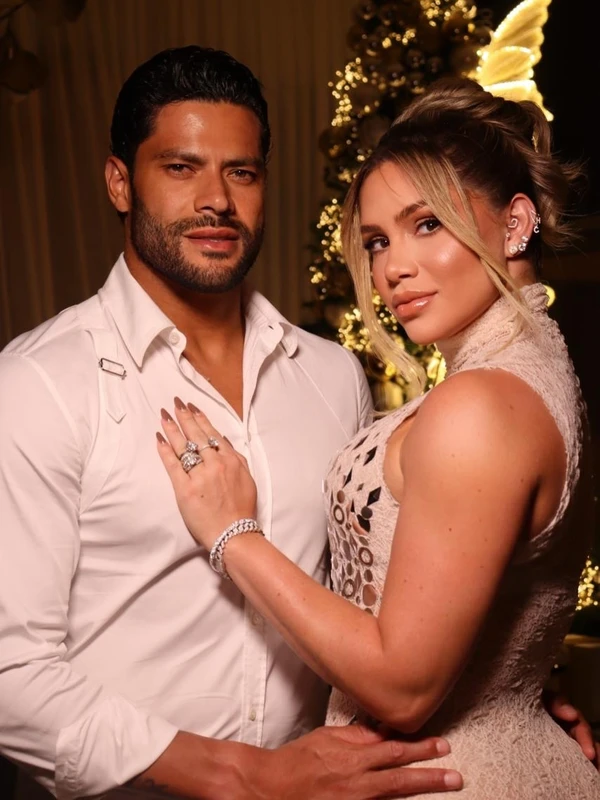Hulk e Camila Ângelo por Reprodução/Instagram