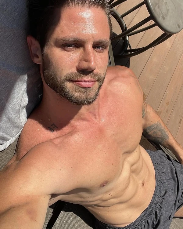 Jonas Sulzbach por Reprodução/Instagram