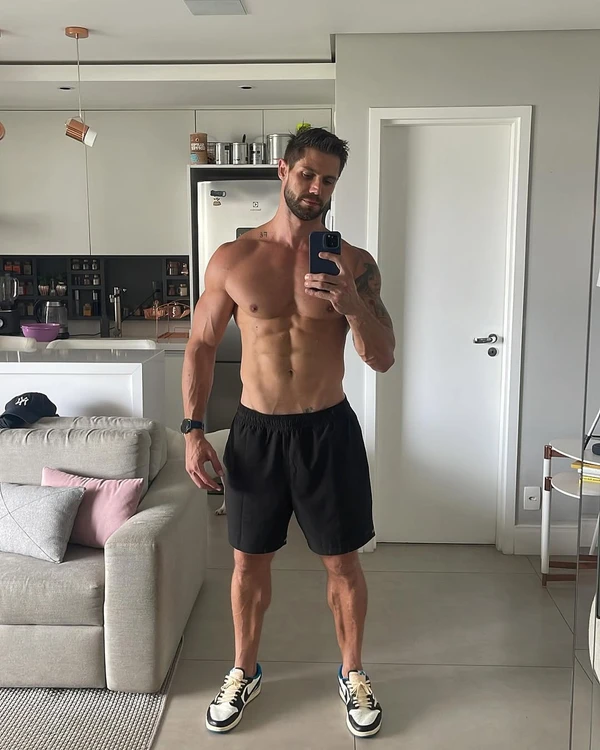 Jonas Sulzbach por Reprodução/Instagram