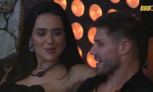 Jonas Sulzbach e Jordana trocam beijos no BBB 26 durante Festa do Líder de Alberto Cowboy por Reprodução/TV Globo 