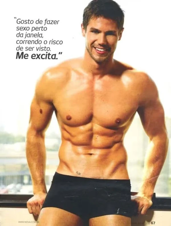 Jonas Sulzbach na sessão “Gato Sem Vergonha” da extinta revista “Nova', em 2010 por Caio Mello/ Nova