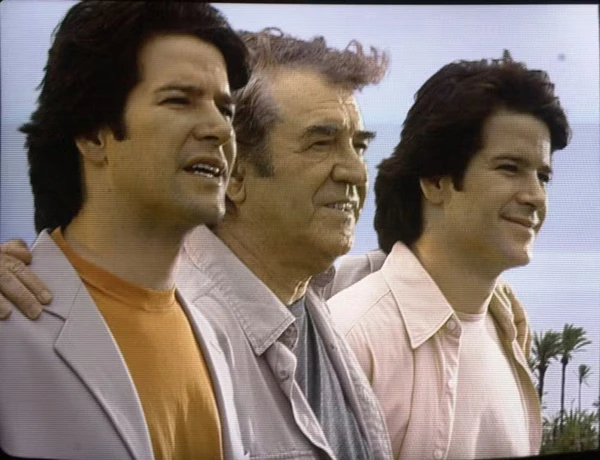 Juca de Oliveira com Murilo Benício em 'O Clone' por Reprodução/TV Globo