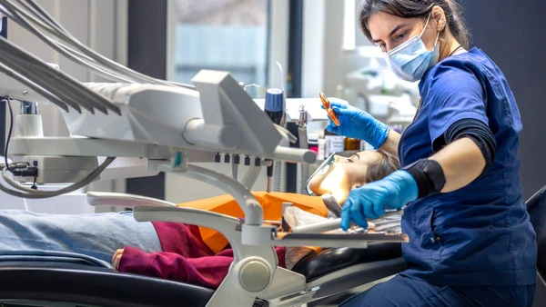 Tártaro preservado em esqueletos antigos funciona como uma cápsula do tempo da saúde humana