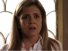 Imagem - Avenida Brasil 2 começa com morte chocante e reaproximação de Carminha com Tufão